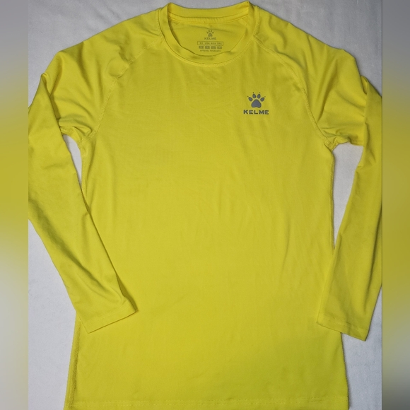Kelme Men's Soccer Training Shirt Size Small Moisture Wicking Yellow - Picture 1 of 6